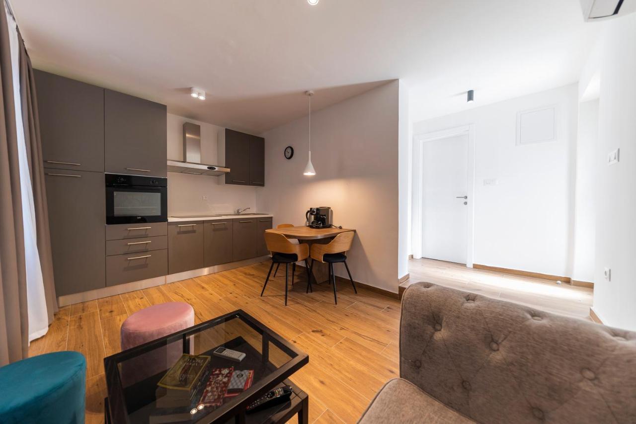 Apartmani Diklo 자다르 외부 사진