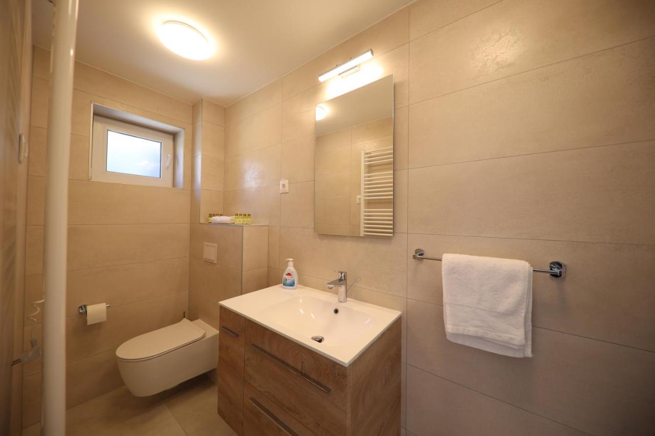 Apartmani Diklo 자다르 외부 사진