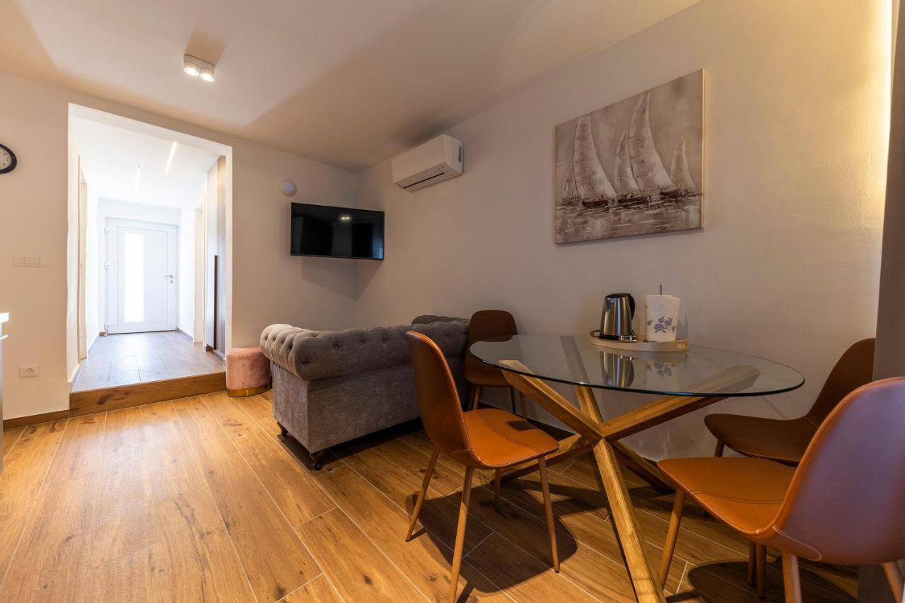 Apartmani Diklo 자다르 외부 사진